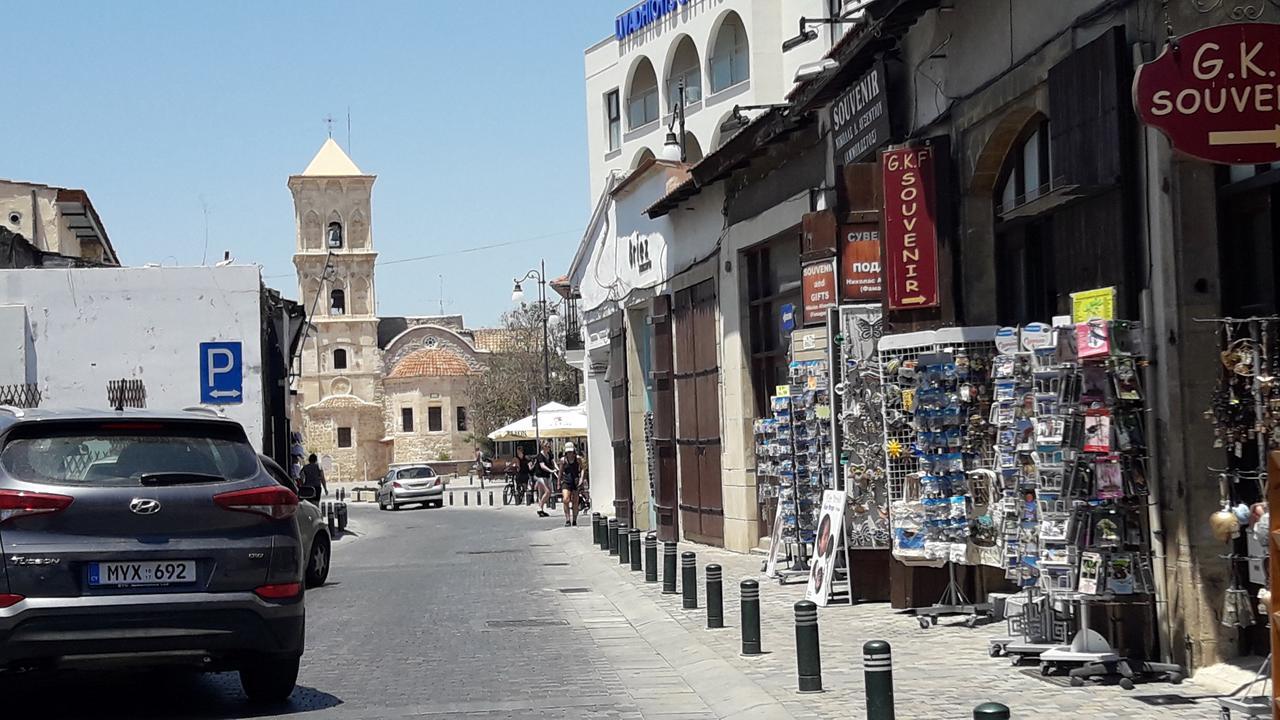 Marina'S Rooms Xrisopolitissa Larnaca Exterior photo